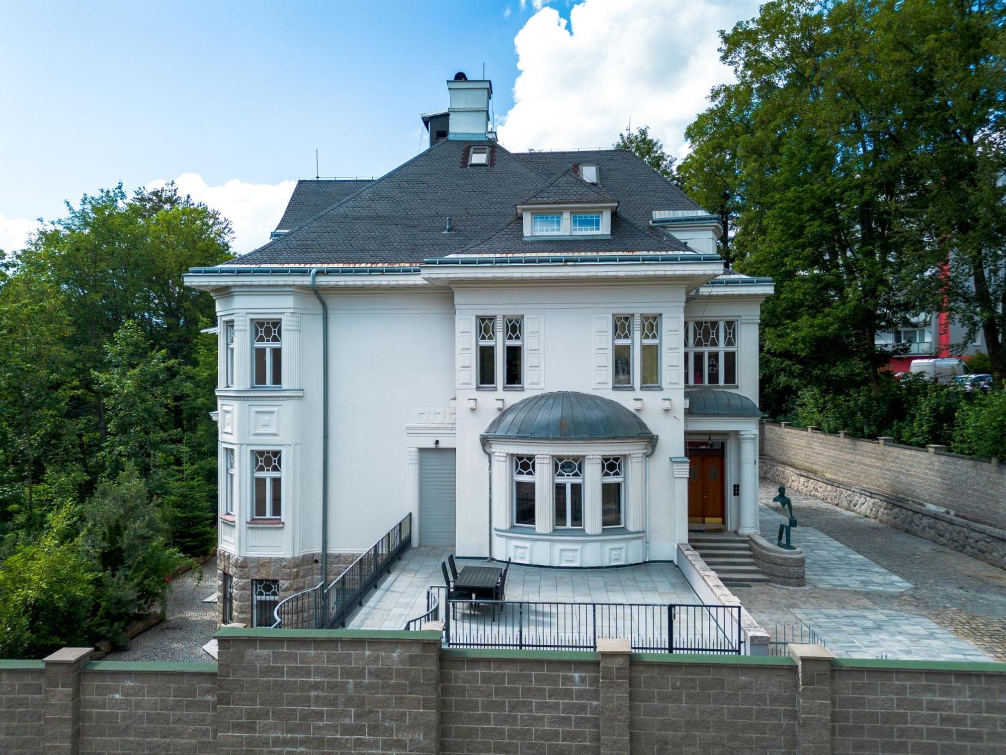 Ertlova Vila Jablonec nad Nisou Exterior foto